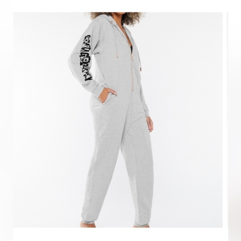 Savage X Fenty Showgirl Gray Hooded Onsie Jumpsuit w/Sleeve Print Rhiannon Sz XS